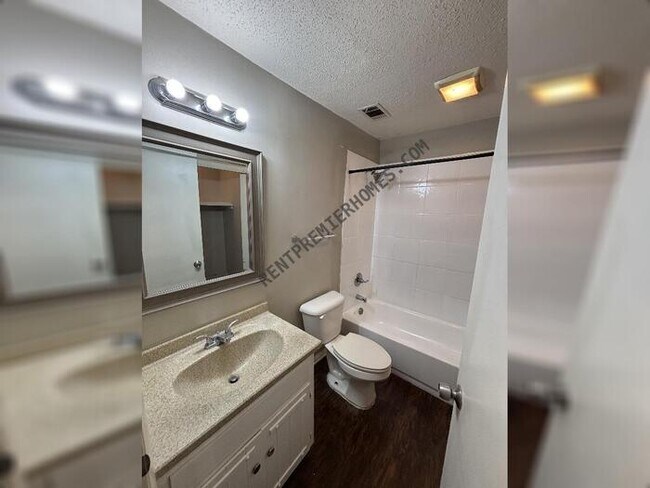 Building Photo - 149 Wildflower Dr