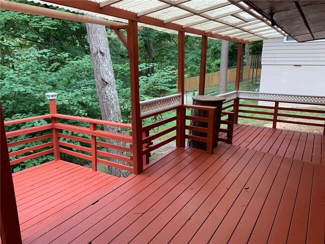 Building Photo - 40 Hatcher Dr