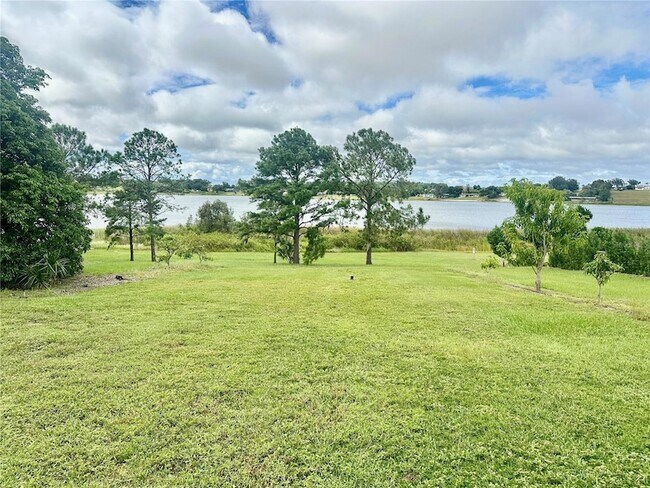Building Photo - 709 S Lake Starr Blvd
