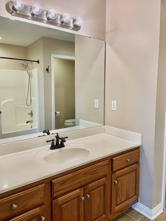 Building Photo - 115 Kodiak Ct