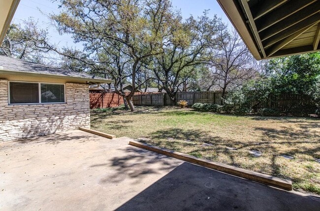 Building Photo - 7305 W Rim Dr