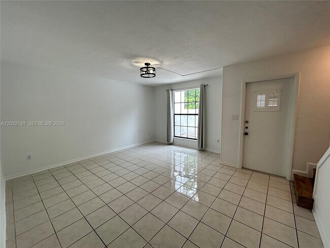 Building Photo - 9780 SW 92nd Terrace
