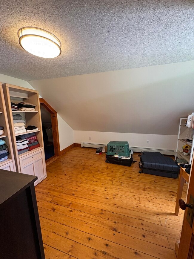 Building Photo - 424 VT-15