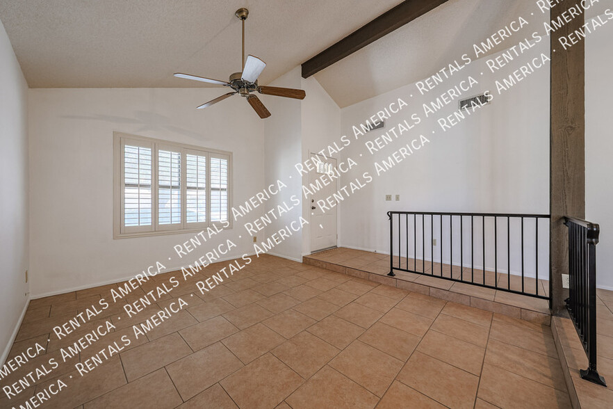 Building Photo - 5006 E Mesquite Wood Ct
