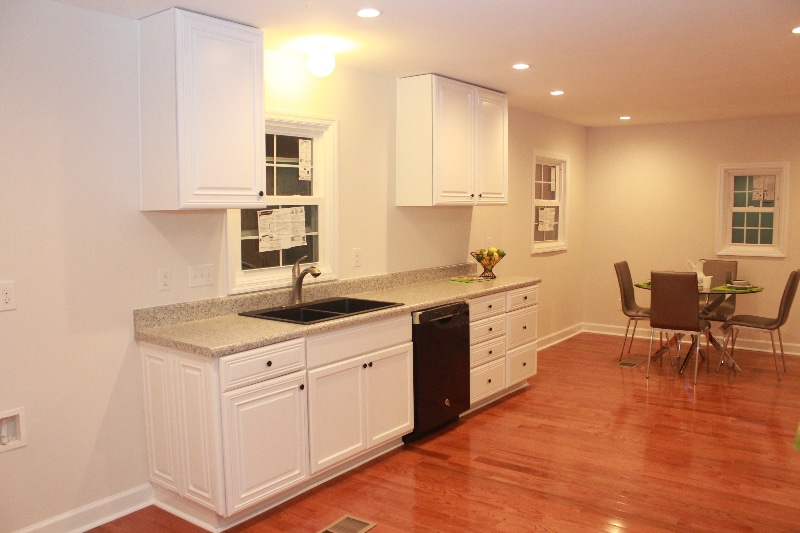 Primary Photo - 714 4th Ave SE