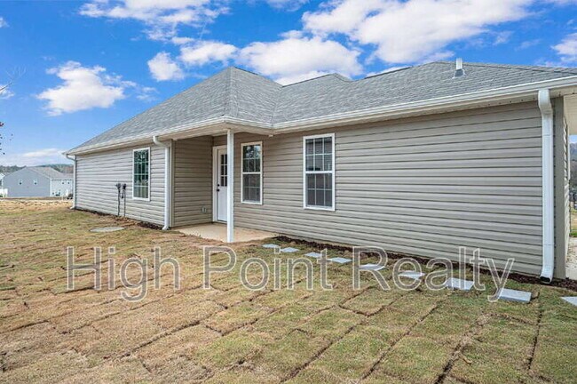 Building Photo - 85 Smith Glen Dr