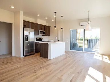 Building Photo - 2430 Tschache Ln