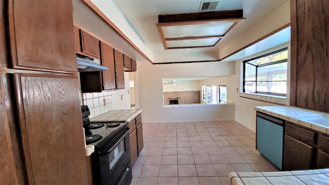 Building Photo - 7450 Trudy Ln