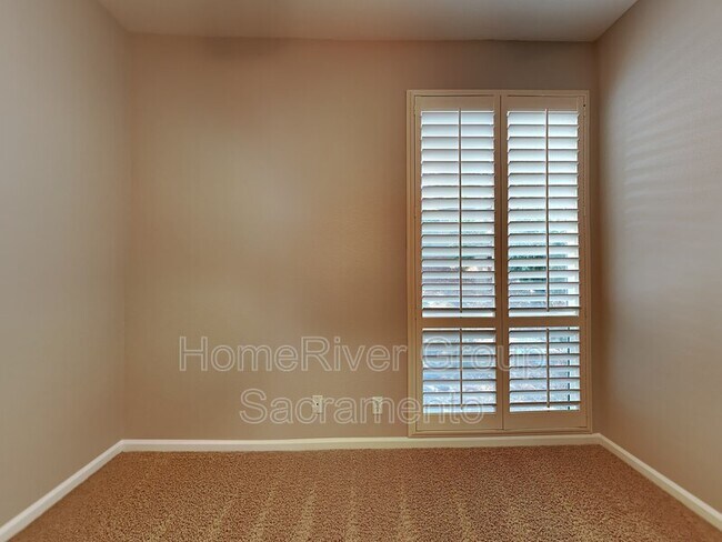 Building Photo - 5322 Bellegrove Way