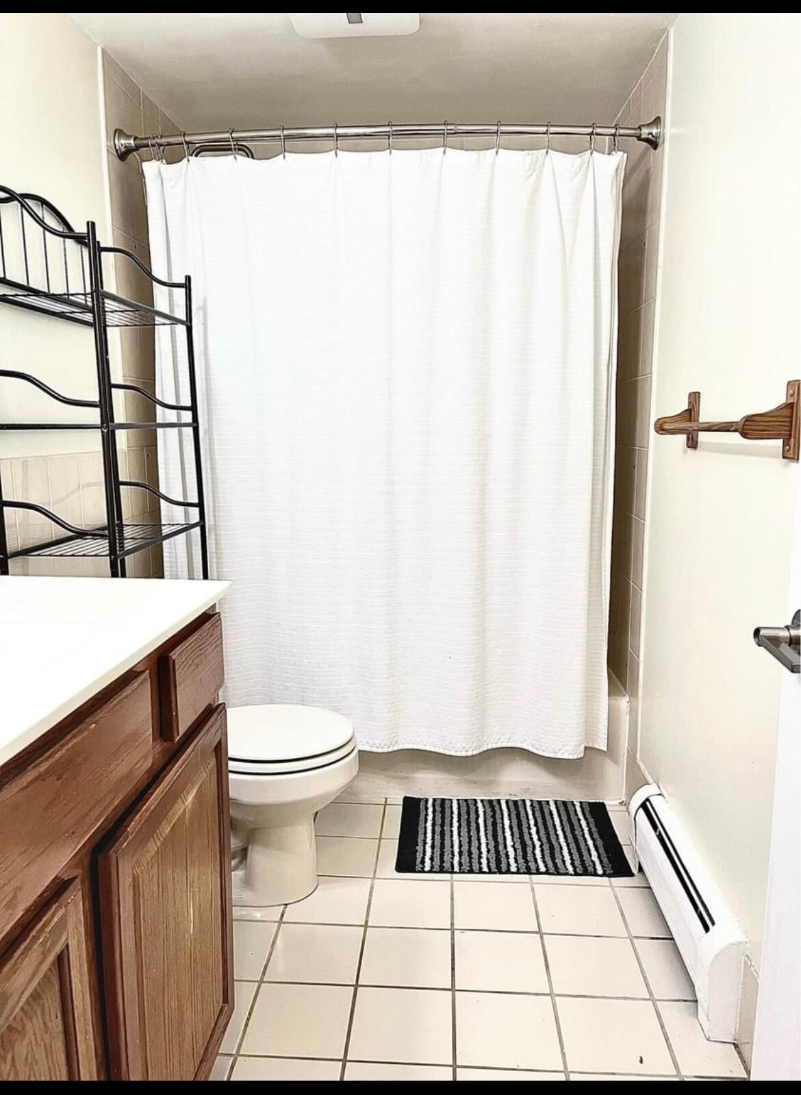 Building Photo - 138 E Bailey Rd