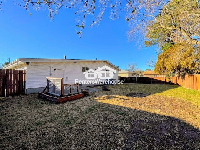 Building Photo - 712 Houdon Ln