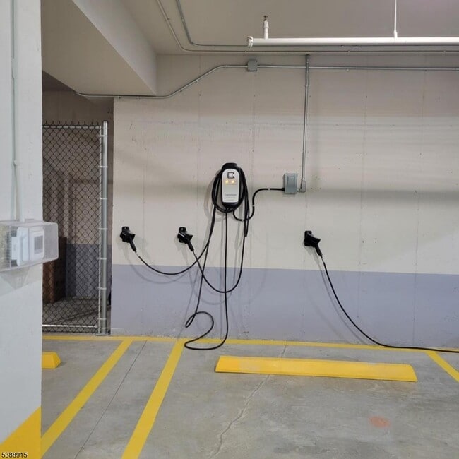 Building Photo - 1776 E 2nd St