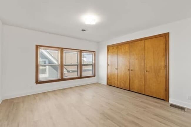 Building Photo - 515 Wabash Ave