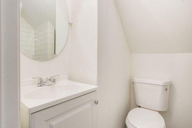 Building Photo - 1109-1111-1111 Franklin Ave