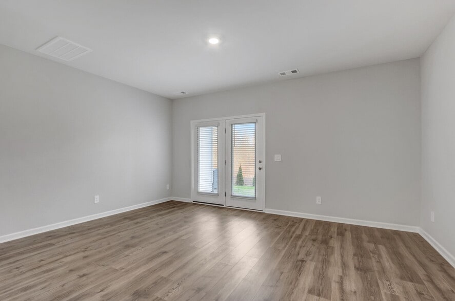 Building Photo - 1303 Walker Wy