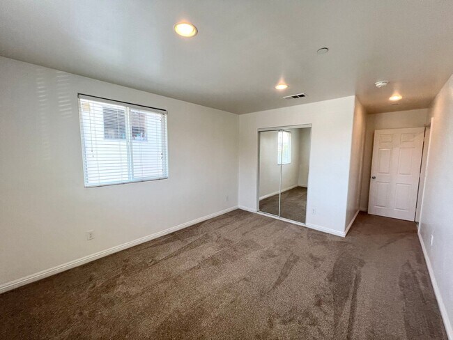 Building Photo - 621-623 W Imperial Hwy