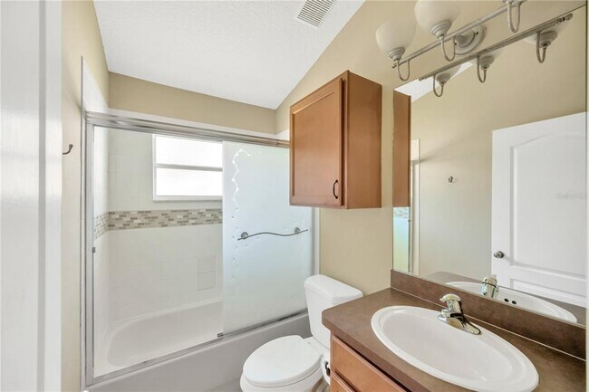 Building Photo - 1833 Mira Lago Cir