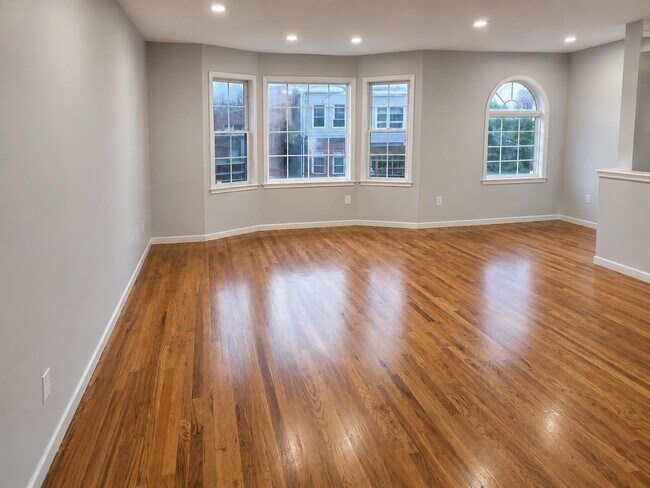 Building Photo - 212 Clerk St