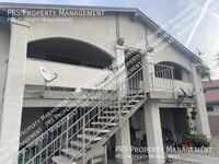 Building Photo - 465 W Ivyglen St