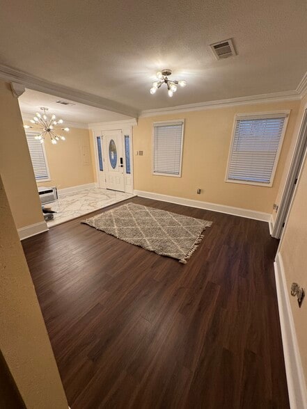 Building Photo - 2653 Madrid St