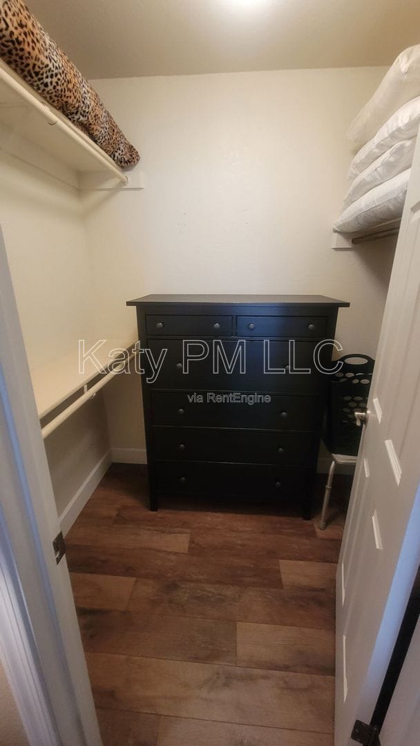 Building Photo - 9708 E Vía Linda