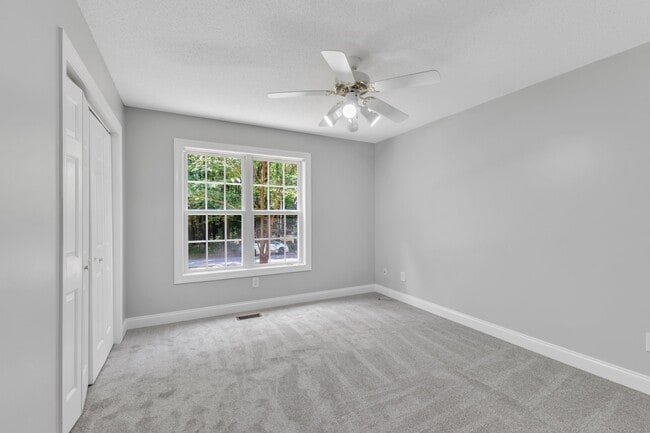 Building Photo - 7040 Pine Rd