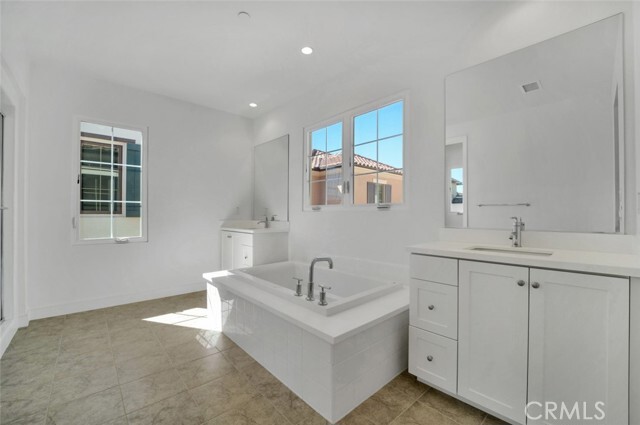 Building Photo - 109 Dolci
