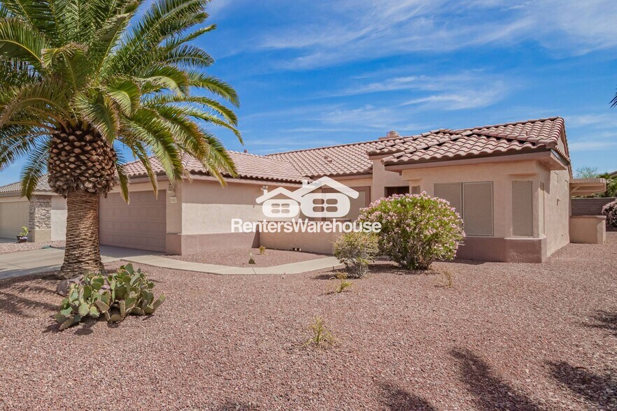 Primary Photo - 15813 W Bridgewater Way