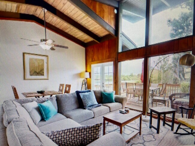 Building Photo - 6410 Lincoln Rd