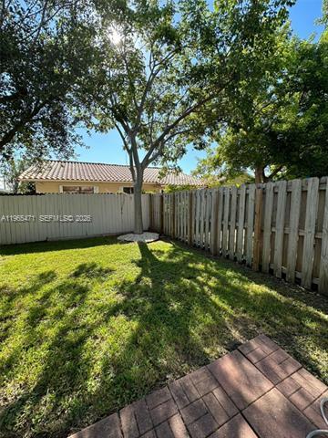 Building Photo - 2772 SW 31st Ct