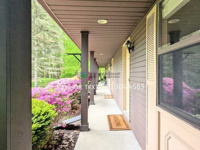 Building Photo - 3275 Myersville Rd