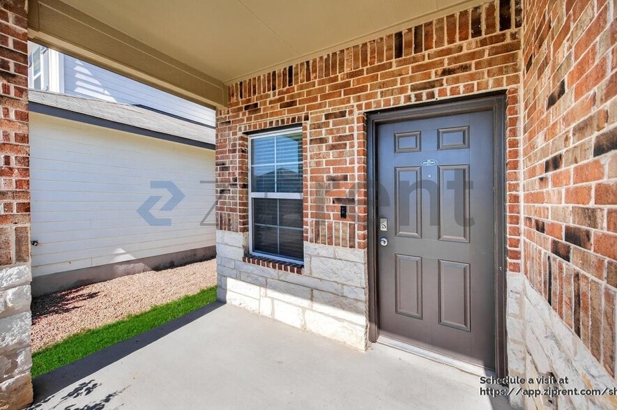 Building Photo - 2885 Wolfcreek