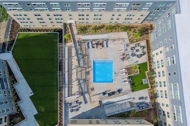 Building Photo - 181 Washington St