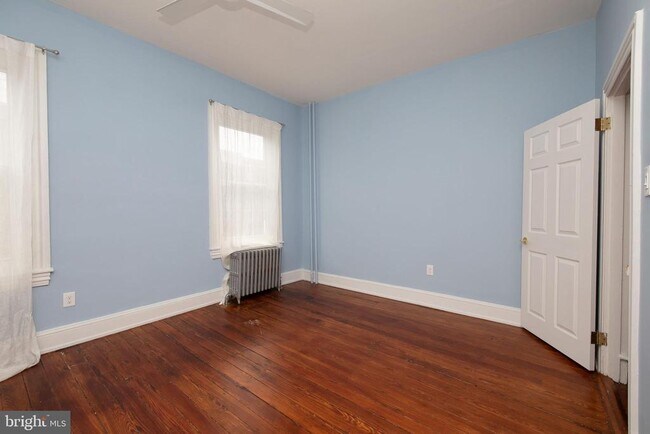 Building Photo - 2805 Poplar St