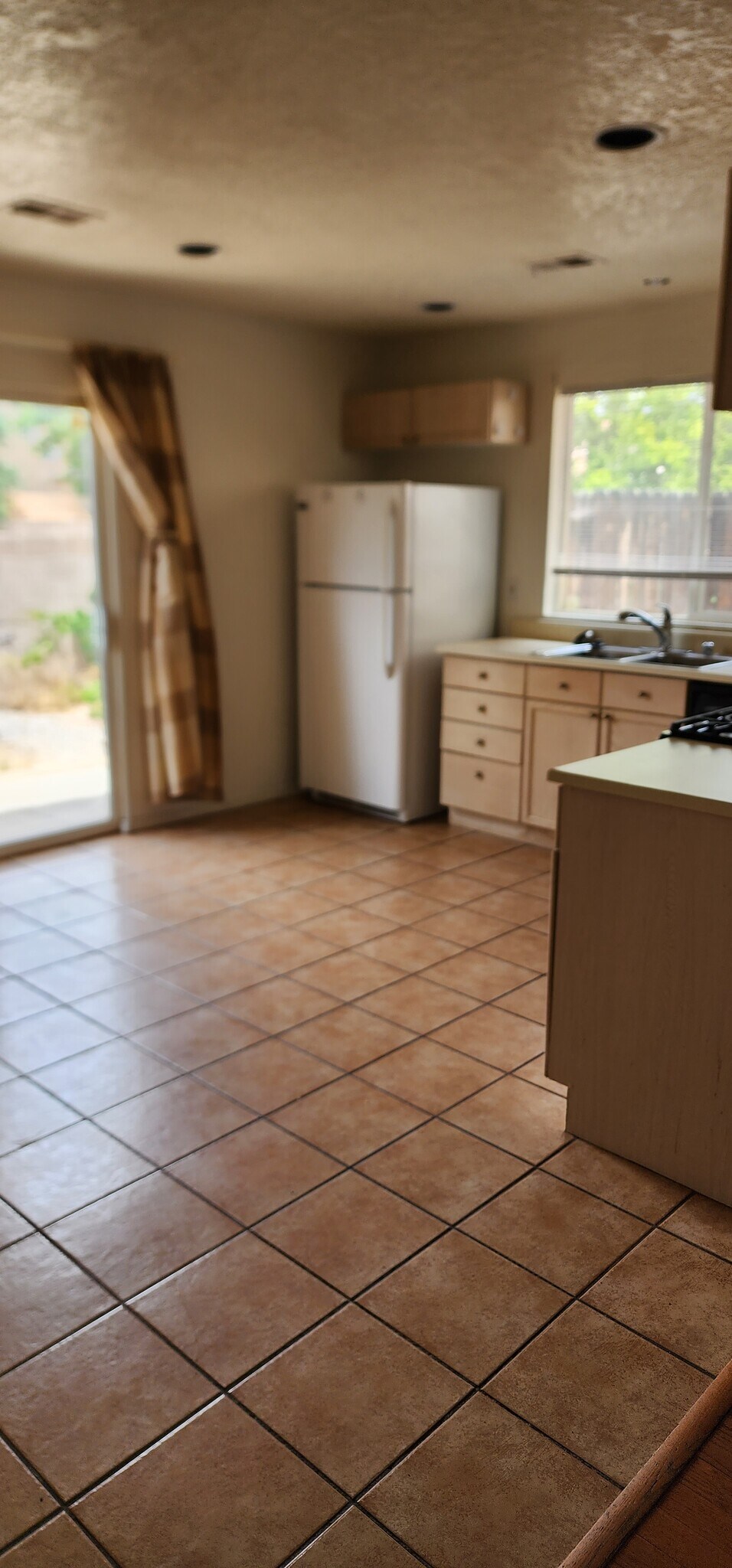 Building Photo - 7109 Tourmaline Rd NE