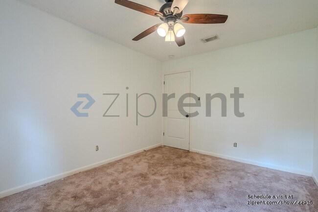Building Photo - 1558 O'Connor Dr