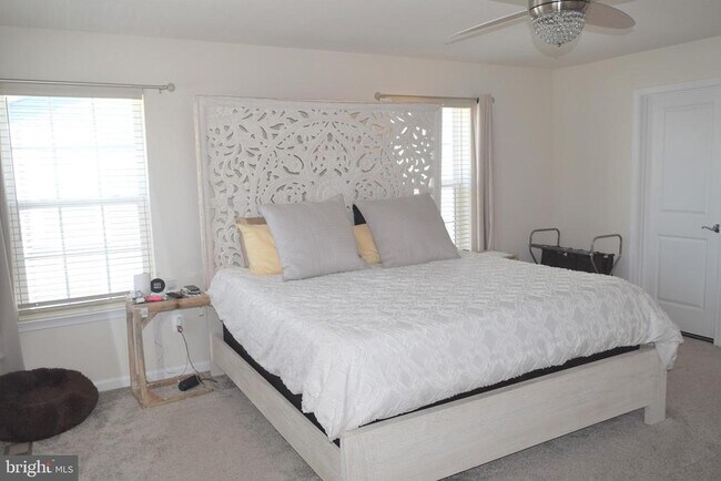 Building Photo - 6947 Stoddert Ln