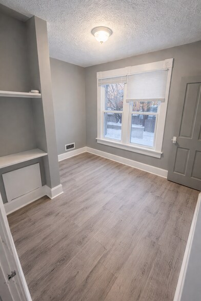 Bedroom 2 - 1283 E Fulton St