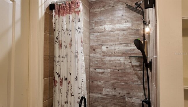 Building Photo - 4180 Pompano Rd