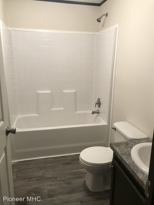 Building Photo - 4136 Cane Run Rd