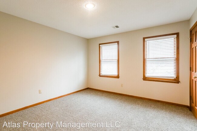 Building Photo - 4 br, 2.5 bath House - 7829 Twilight Lane