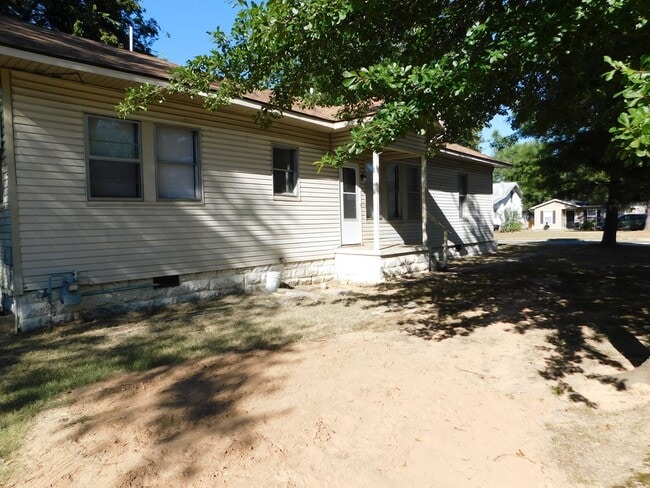 Primary Photo - 3 bedroom 1 bath home Fort Smith