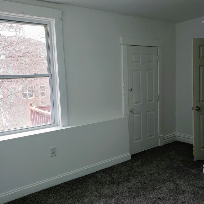 Building Photo - 3123 Norwood Ave