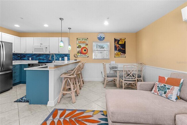 Building Photo - 3740 Gulf of Mexico Dr