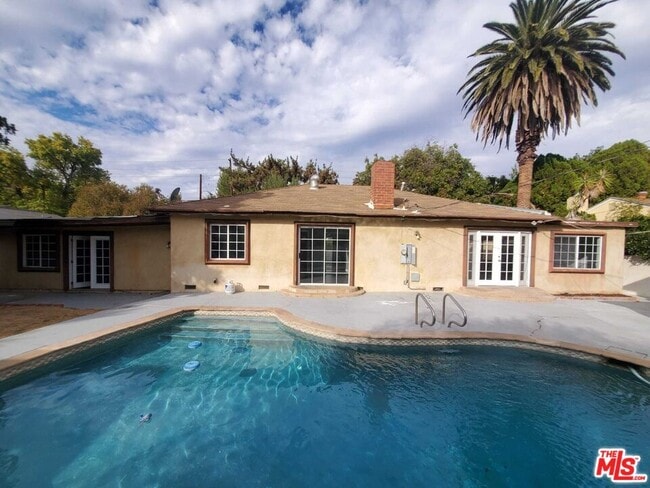 Building Photo - 19150 Topham St