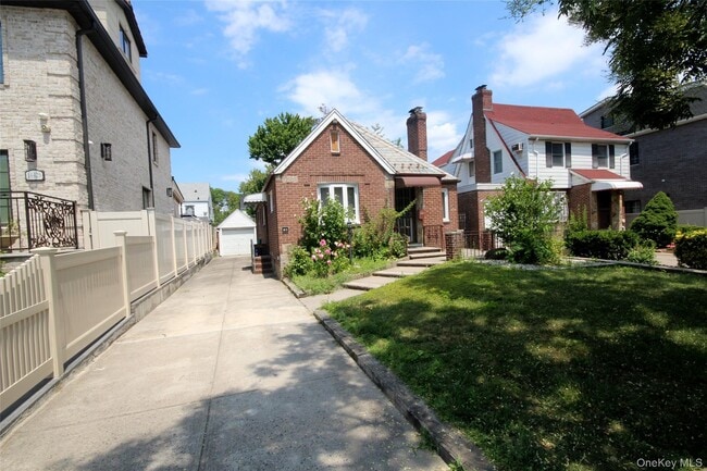 Building Photo - 144-33 Coolidge Ave