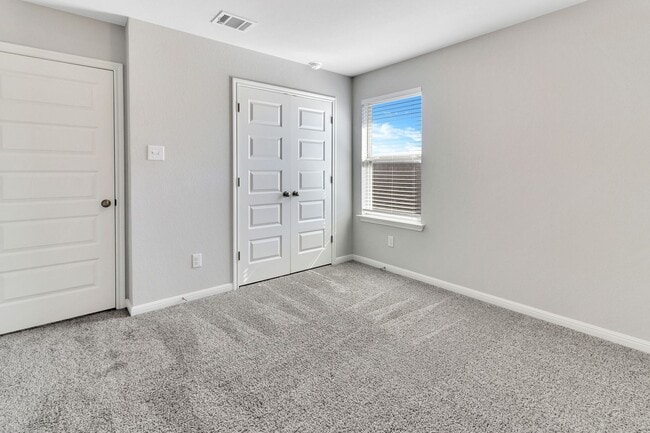 Building Photo - 227 Kellys Heroes Wy