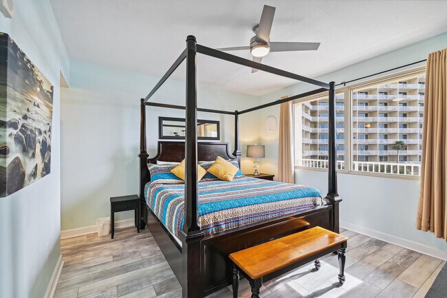 Building Photo - 104 Gulfside Ct