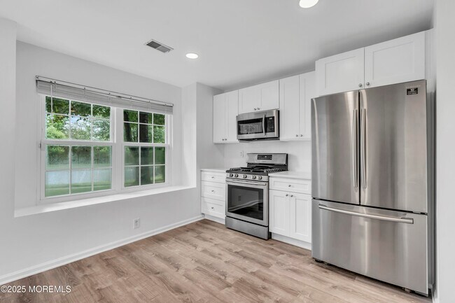 Building Photo - 194 Crooked Stick Ct