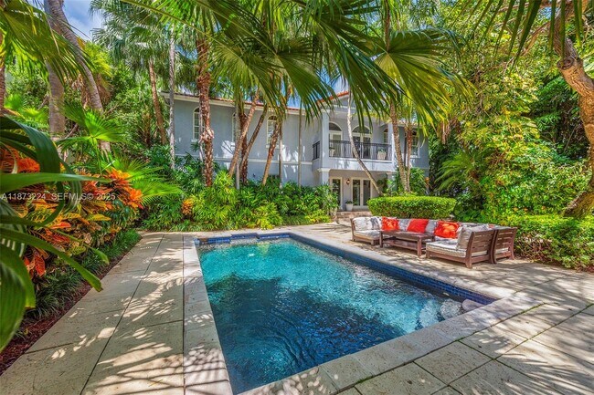 Building Photo - 814 W Dilido Dr